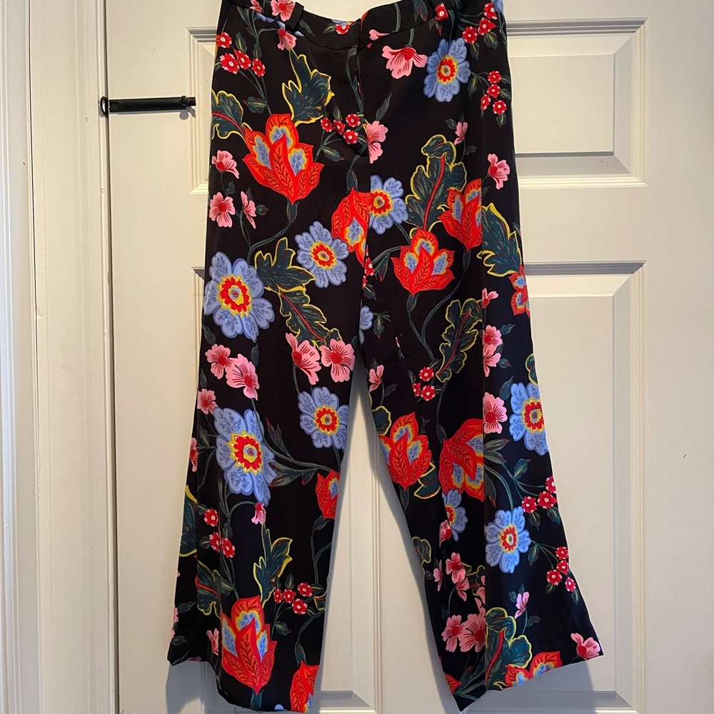 Ann Taylor Cropped Flared Floral Pants